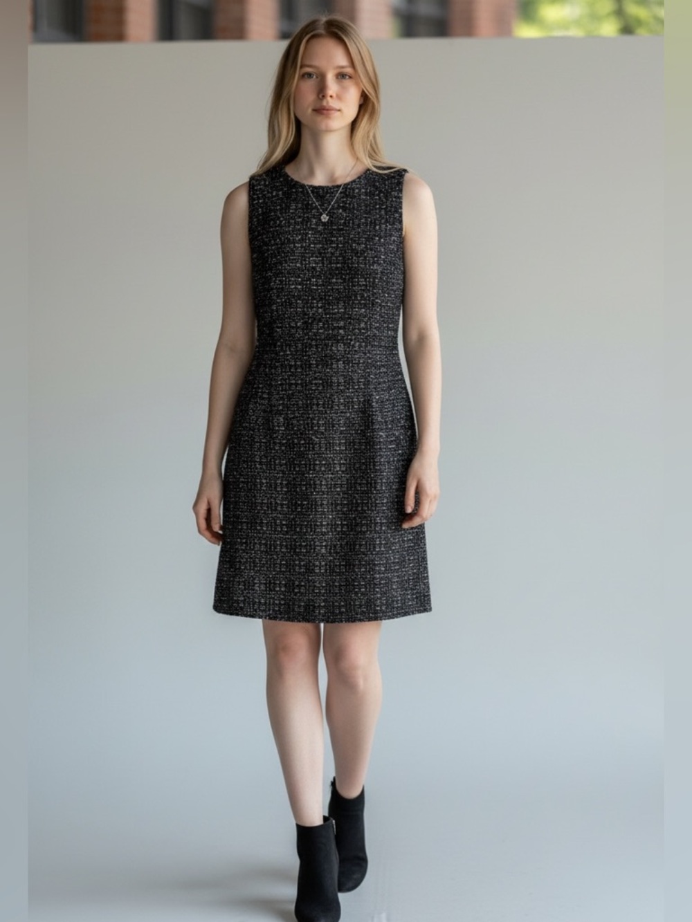 Banana‎ Republic dress